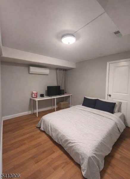 70 Port Ave - Photo 3 of 8