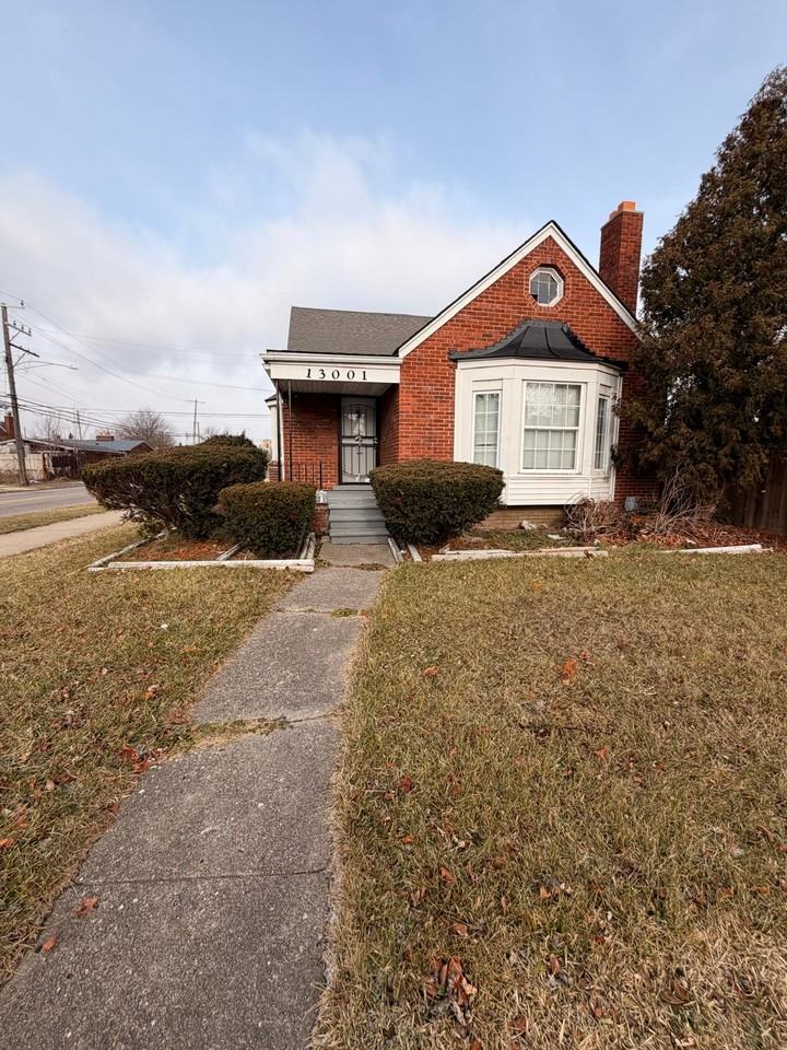 13001 Promenade St #1 - Photo 2 of 8