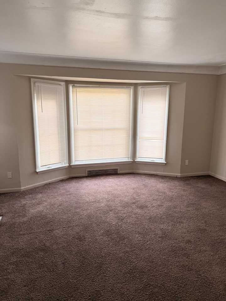 13001 Promenade St #1 - Photo 4 of 8