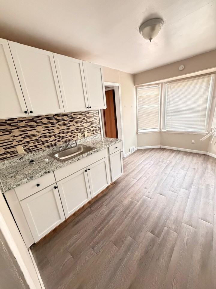 13001 Promenade St #1 - Photo 5 of 8