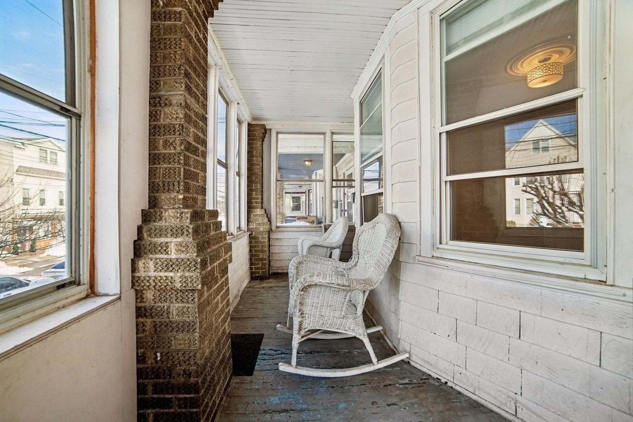 78 W 6th St #1 - Photo 3 of 27