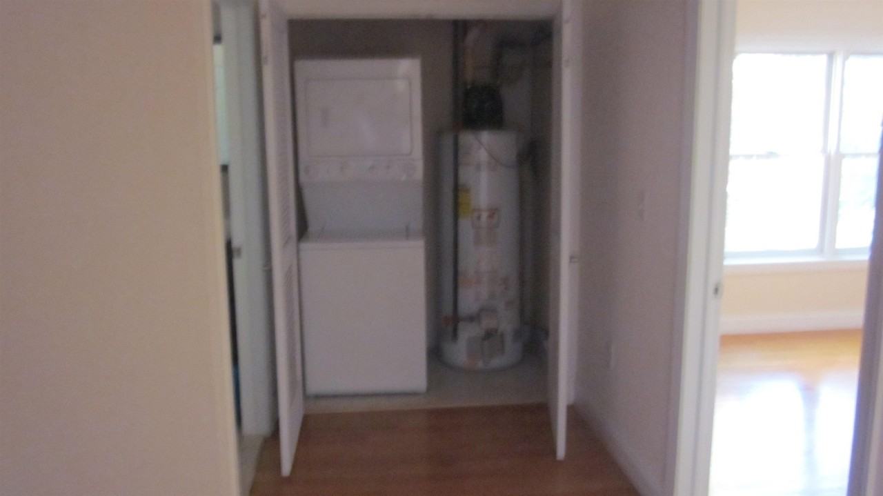 134 63rd St #305 - Photo 5 of 12