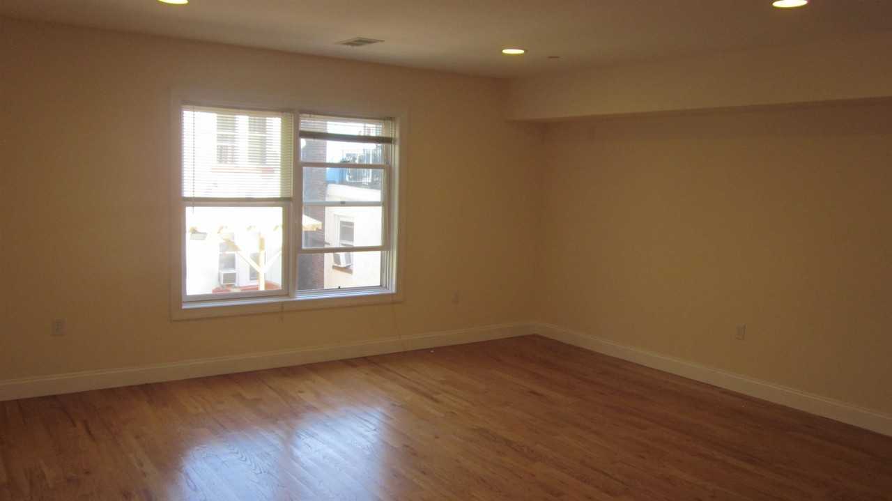 134 63rd St #305 - Photo 6 of 12