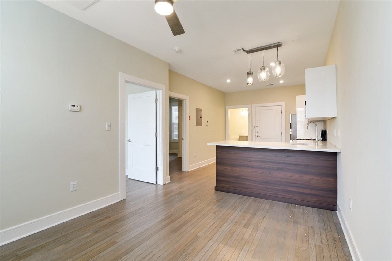 38 E 28th St #3 - Photo 3 of 8