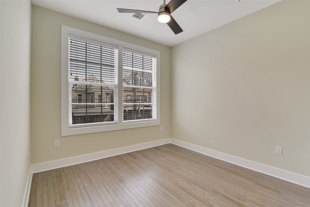 38 E 28th St #3 - Photo 6 of 8