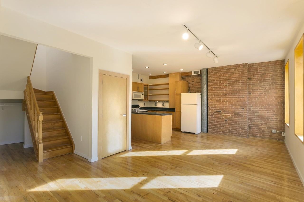 110 Morris St #PH - Photo 4 of 14