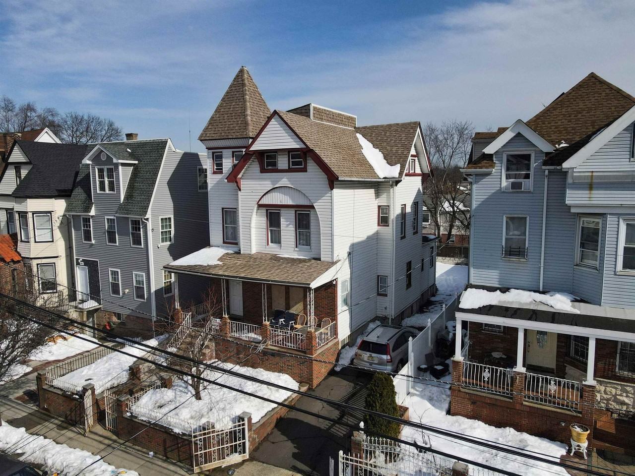 181 N 6th St #1 - Photo 2 of 26