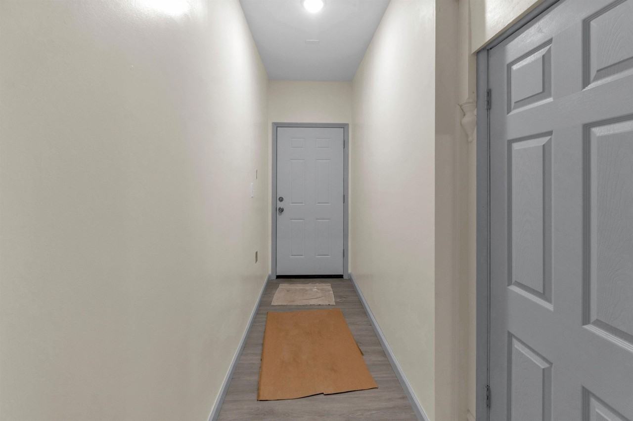 181 N 6th St #1 - Photo 5 of 26