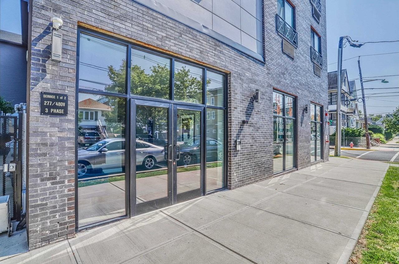 140 Avenue B #401 - Photo 2 of 21