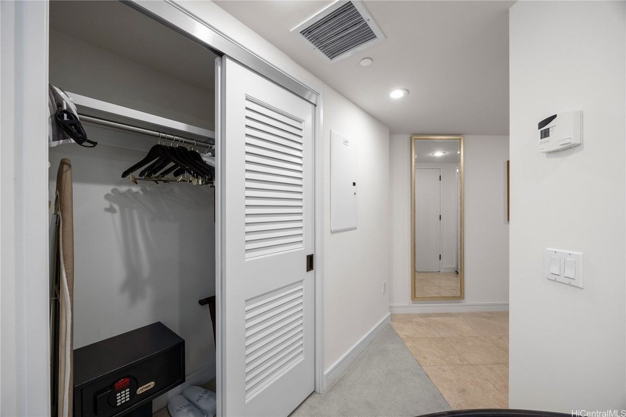 223 Saratoga Rd Unit 1114 - Photo 4 of 23