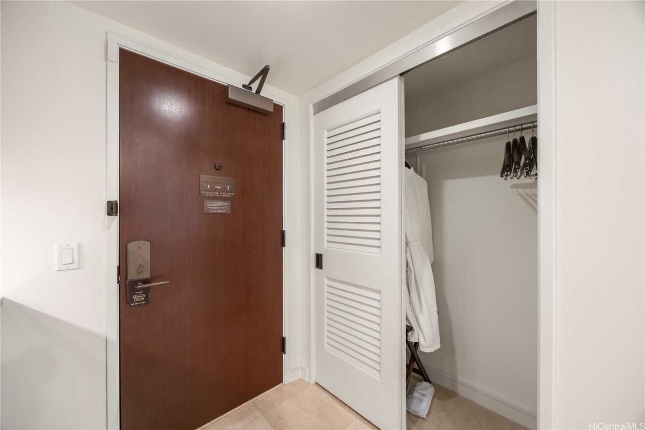 223 Saratoga Rd #1116 - Photo 2 of 24