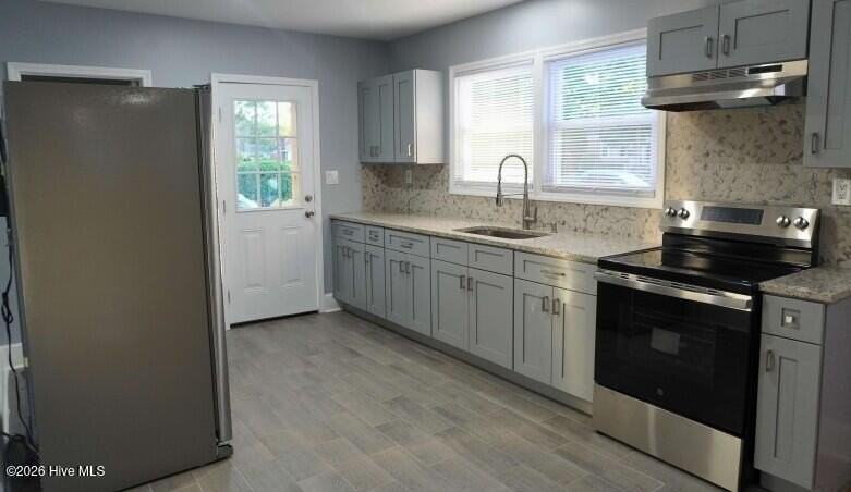 206 Thurston Dr W - Photo 2 of 10