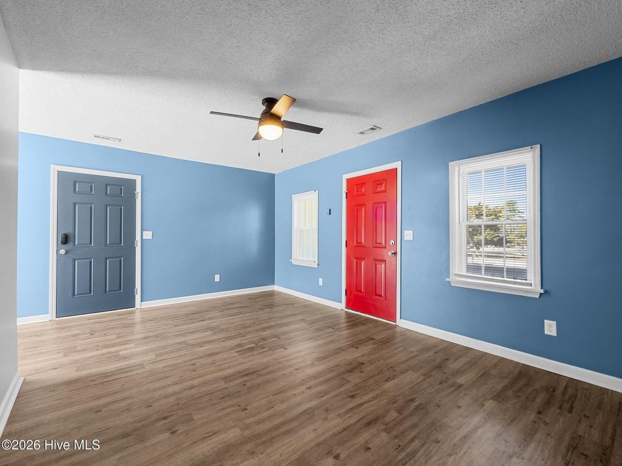 23 Crown Point Rd - Photo 2 of 21