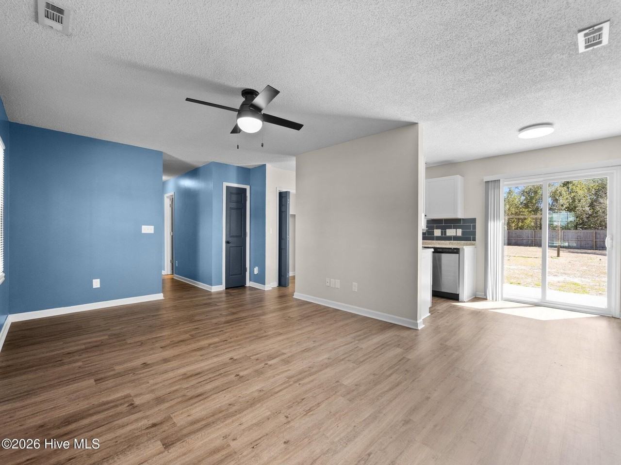 23 Crown Point Rd - Photo 3 of 21