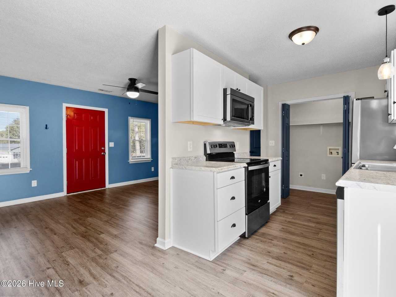 23 Crown Point Rd - Photo 5 of 21