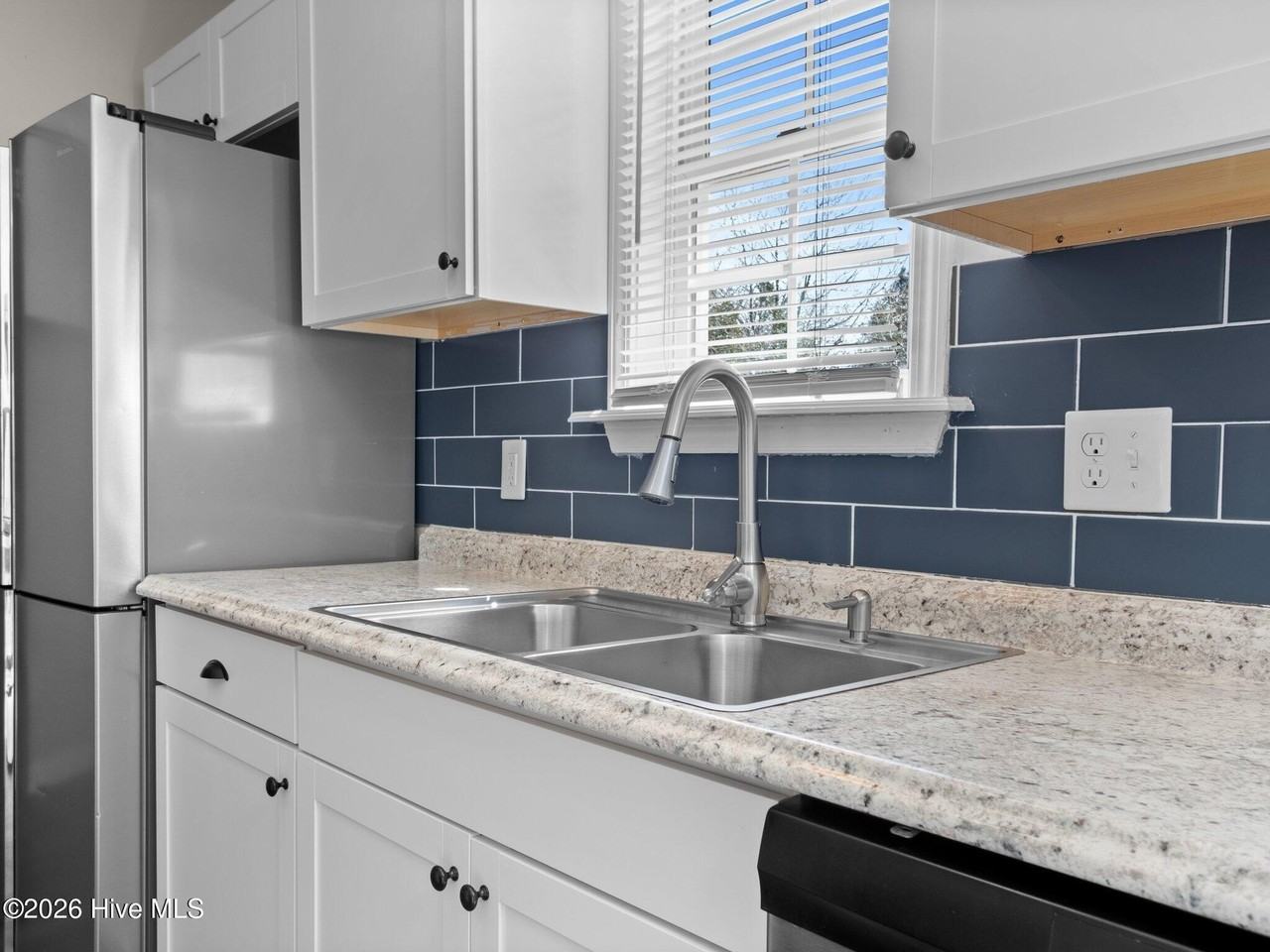 23 Crown Point Rd - Photo 7 of 21