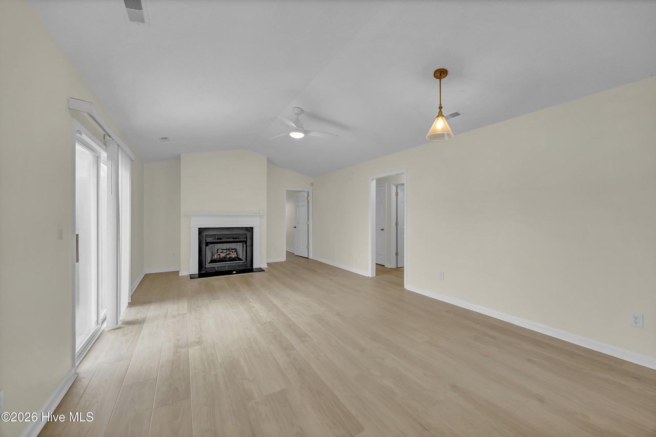 7315 Konlack Ct - Photo 4 of 25