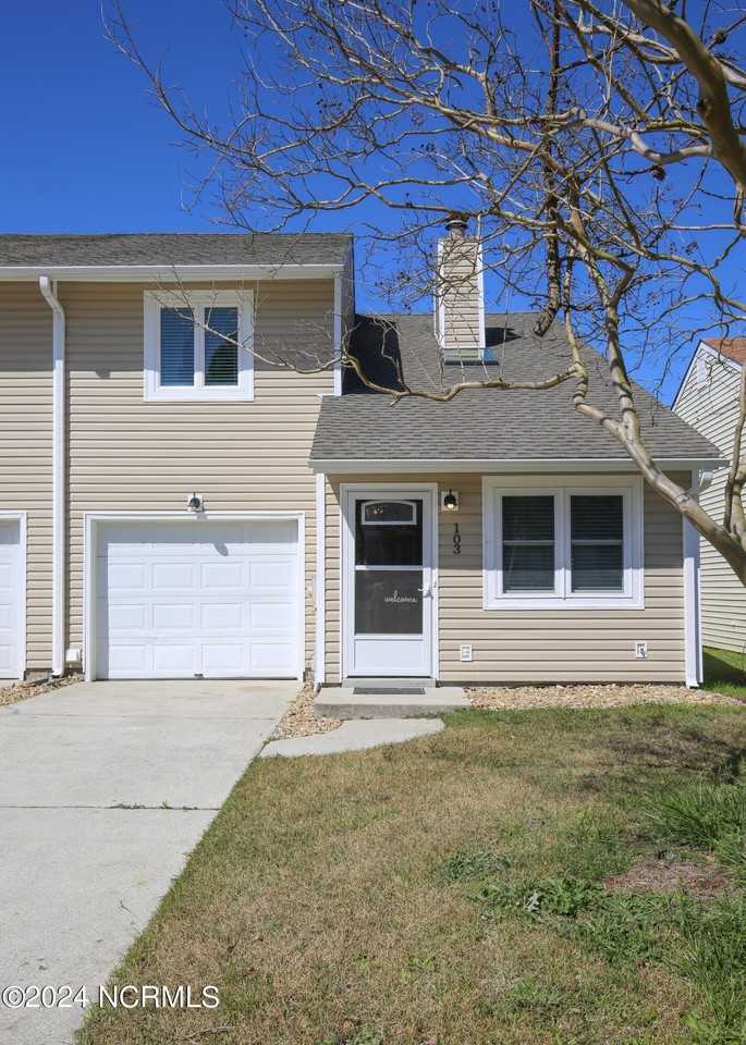 103 Brenda Dr - Photo 3 of 39