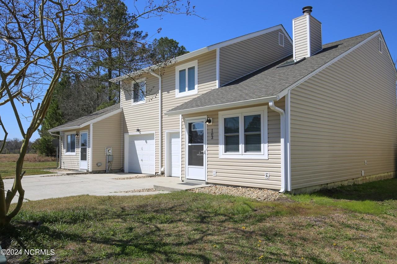 103 Brenda Dr - Photo 4 of 39