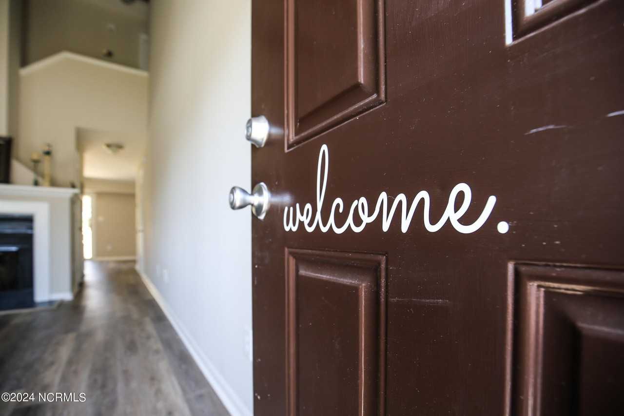 103 Brenda Dr - Photo 6 of 39