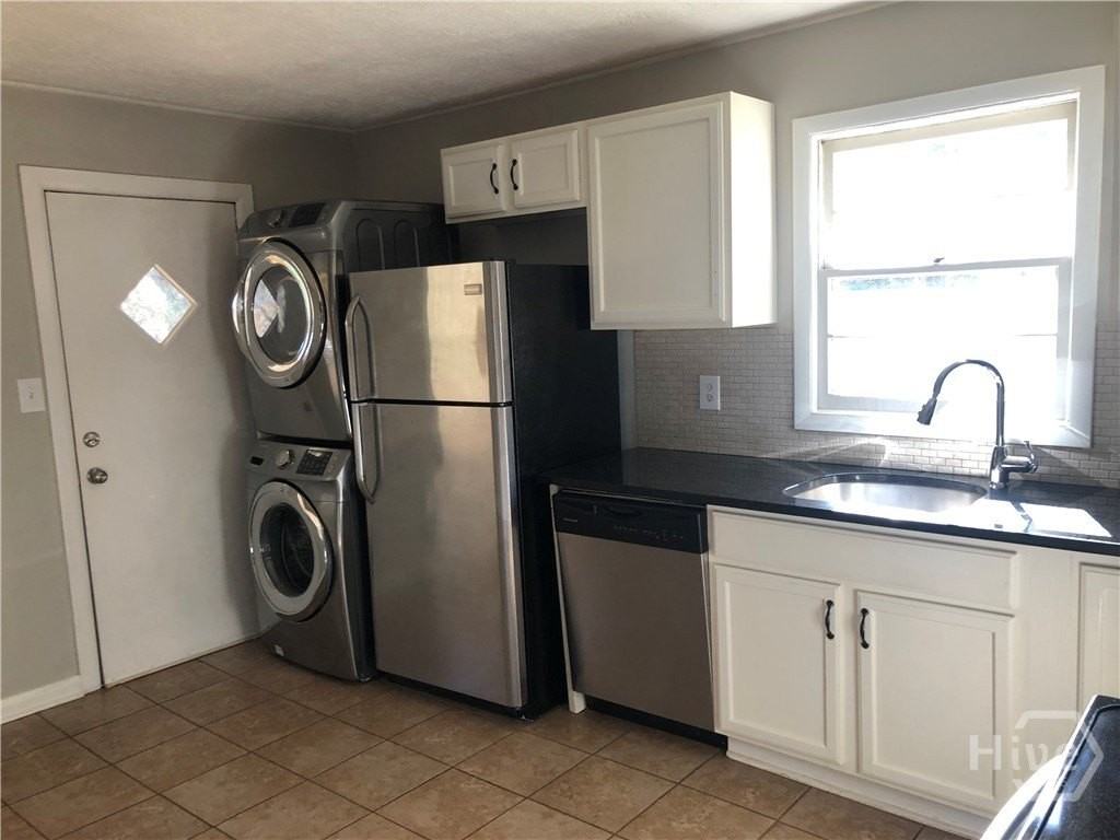 145 Appleby Dr - Photo 5 of 12