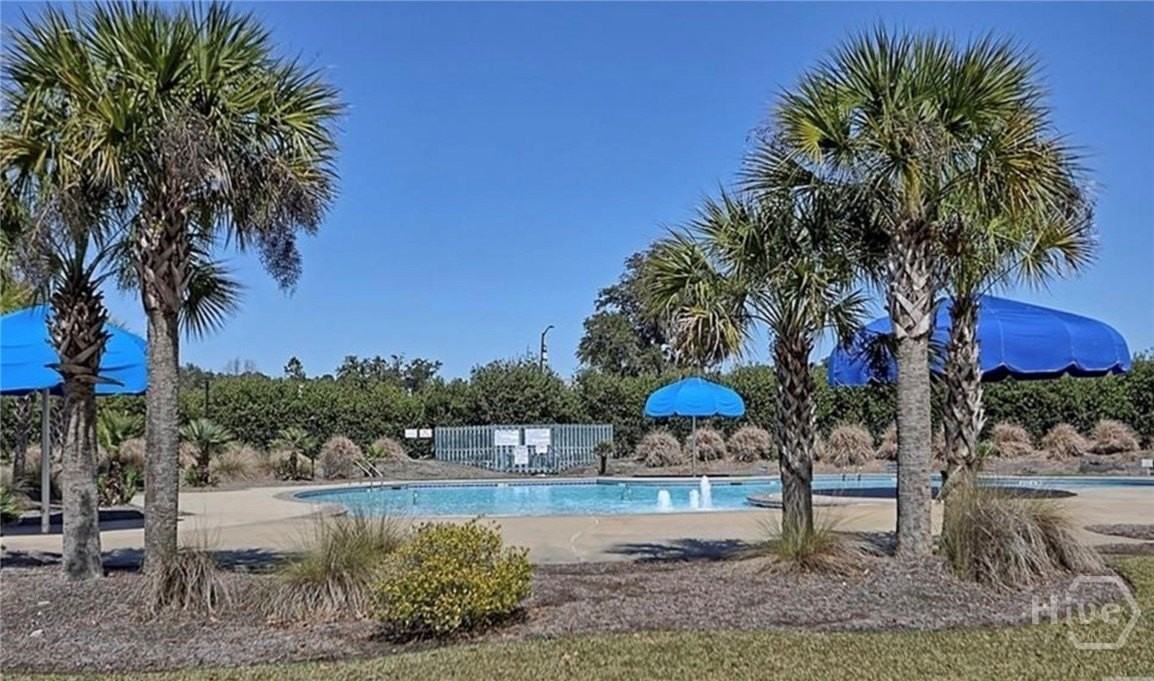 230 Lake Lily Dr - Photo 2 of 6