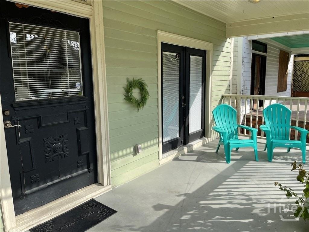 648 E Henry St - Photo 2 of 43