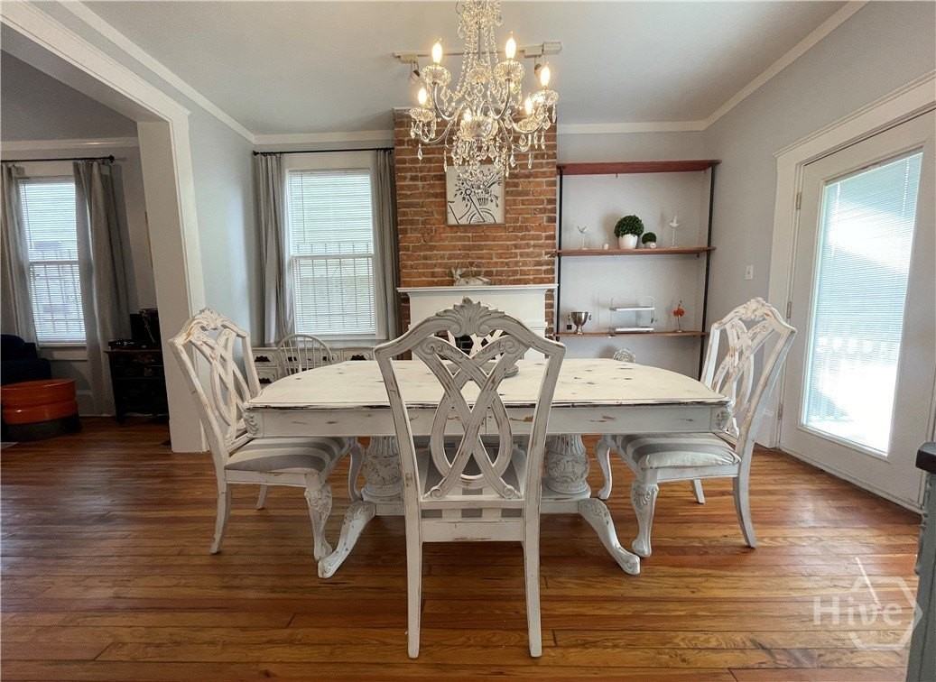 648 E Henry St - Photo 6 of 43