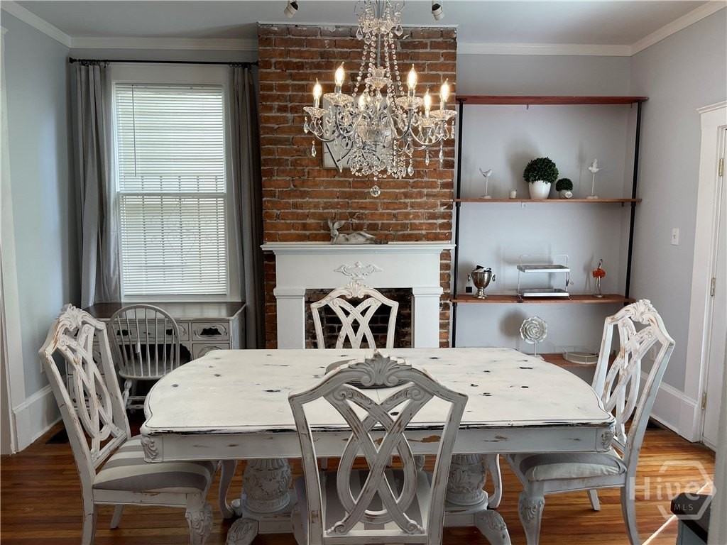 648 E Henry St - Photo 7 of 43