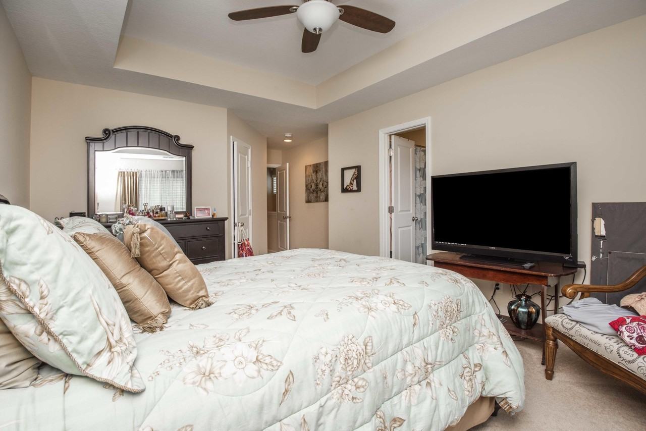 10708 Grantham Ln - Photo 6 of 13