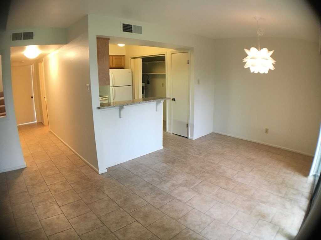 1905 West Ln - Photo 4 of 16