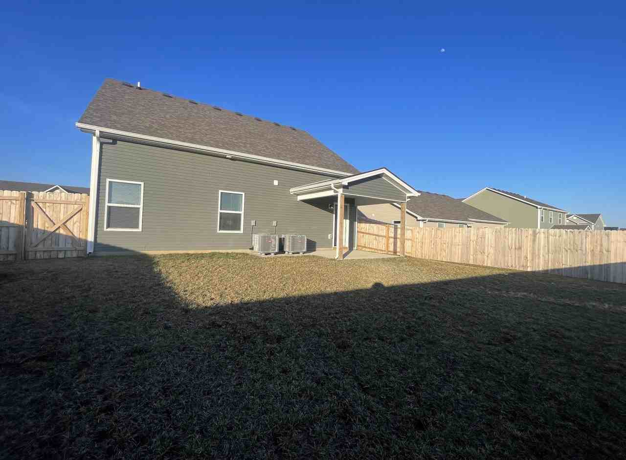 104 Ancel Way - Photo 4 of 13