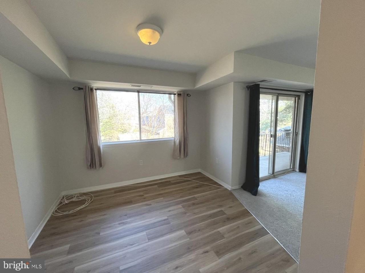 211 Victor Pkwy Apt F - Photo 4 of 15