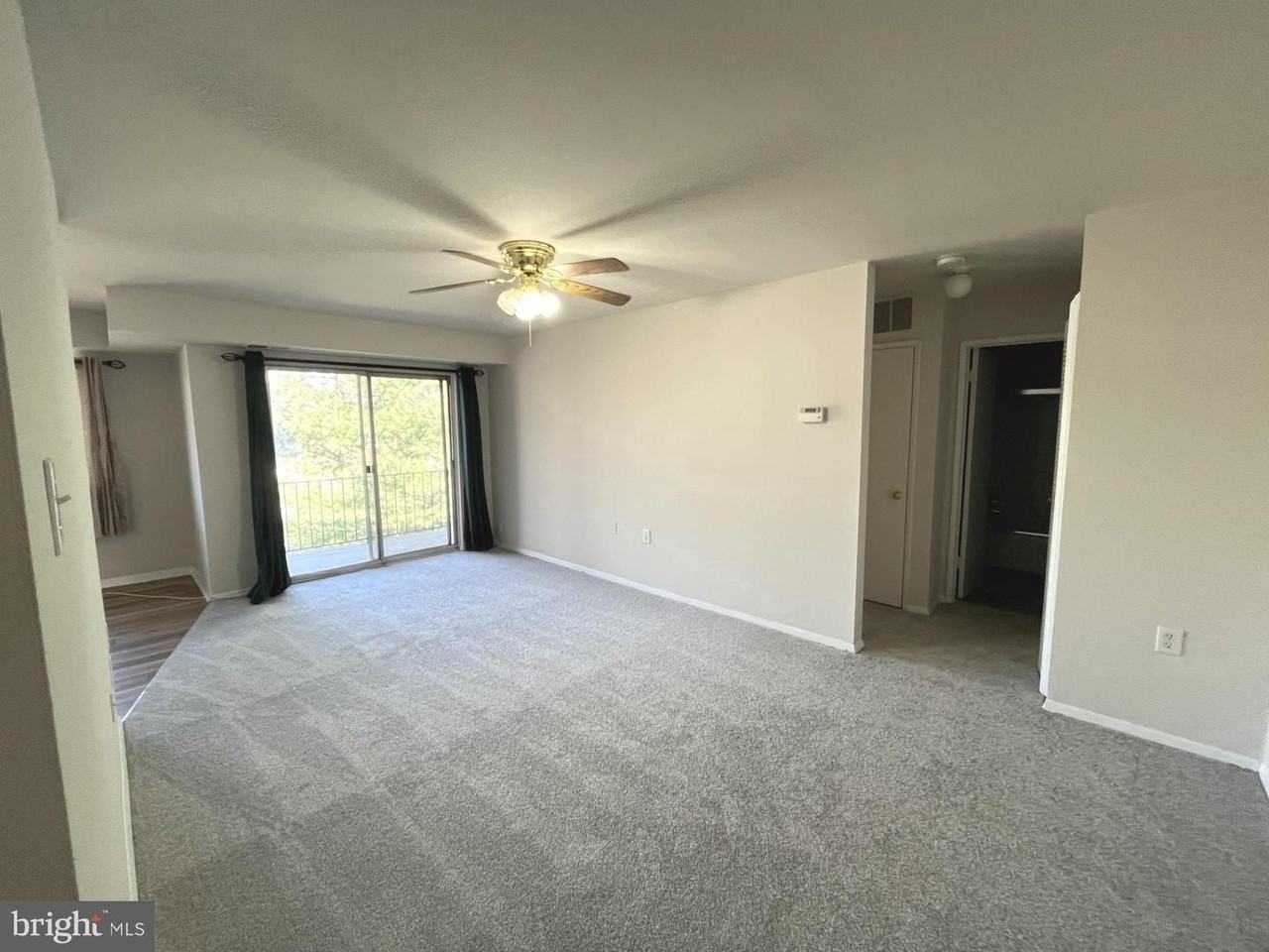 211 Victor Pkwy Apt F - Photo 6 of 15