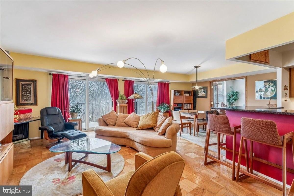 9039 Sligo Creek Pkwy - Photo 2 of 50