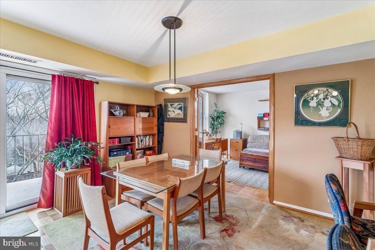 9039 Sligo Creek Pkwy - Photo 3 of 50