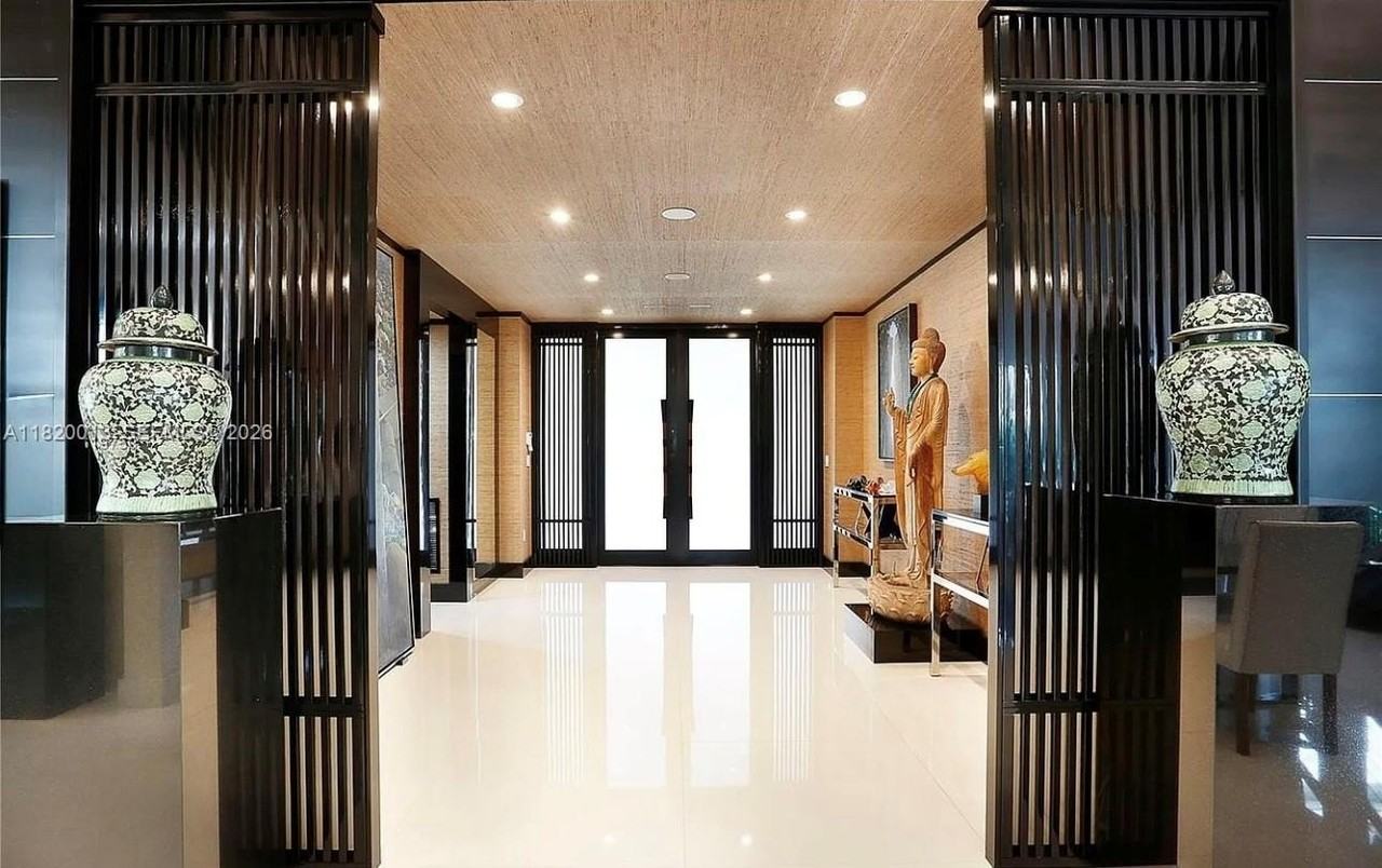 6611 Leonardo St - Photo 3 of 24