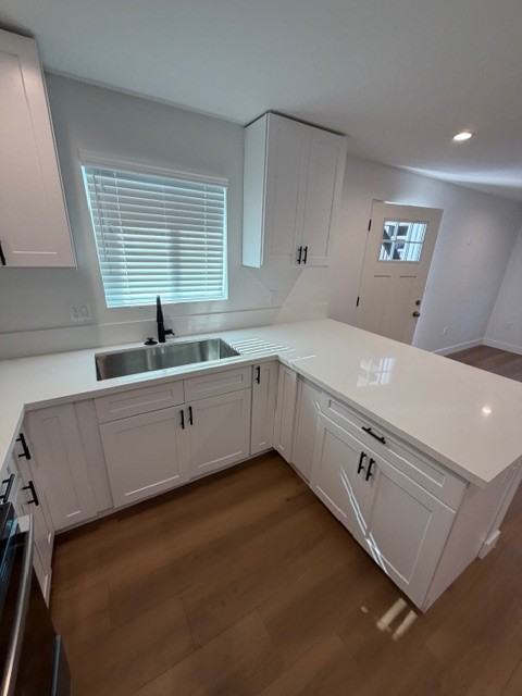 121 1/2 W Century Blvd #121-1-2 - Photo 4 of 11