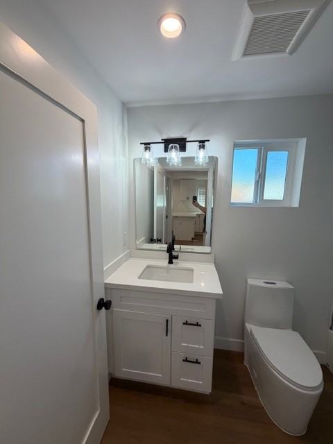 121 1/2 W Century Blvd #121-1-2 - Photo 7 of 11