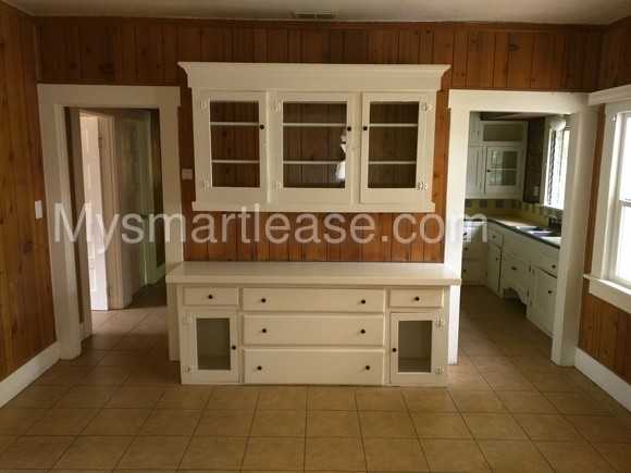 464 Magnolia Ave - Photo 3 of 6