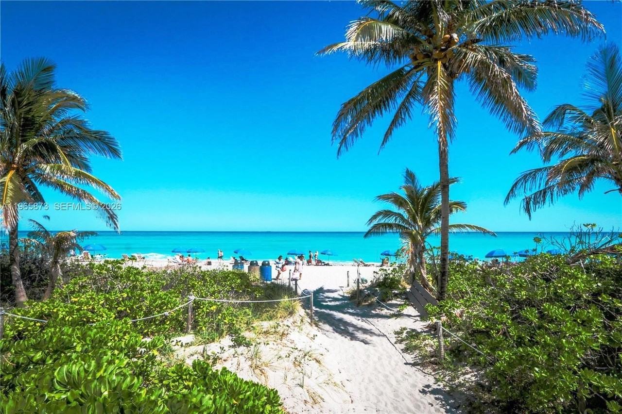 1980 S Ocean Dr #22G