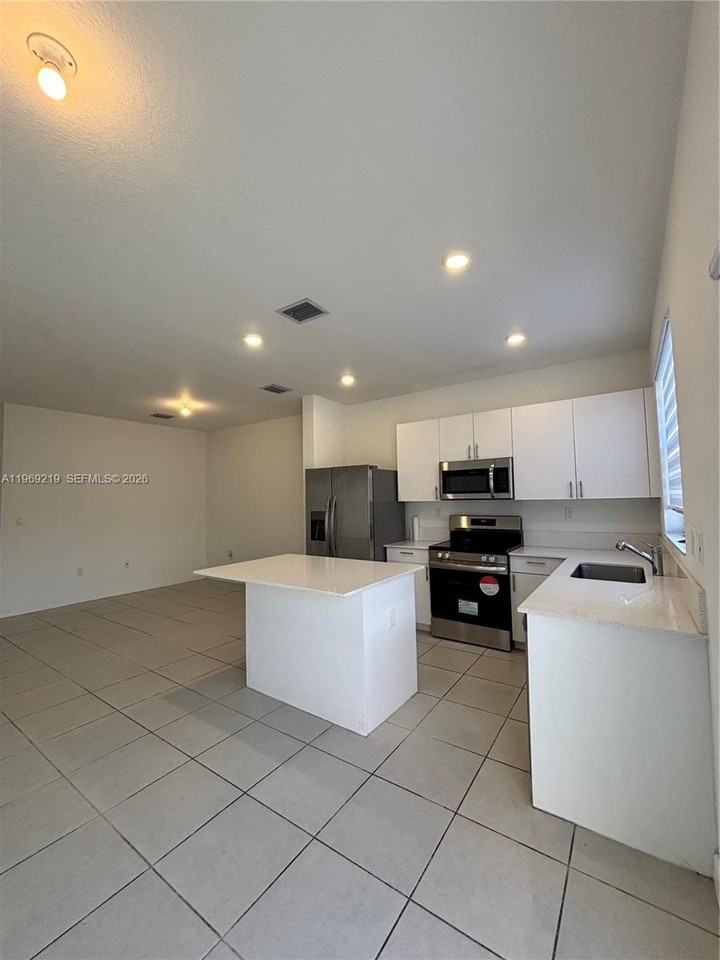 29228 Sw 163rd Ct - Photo 5 of 18