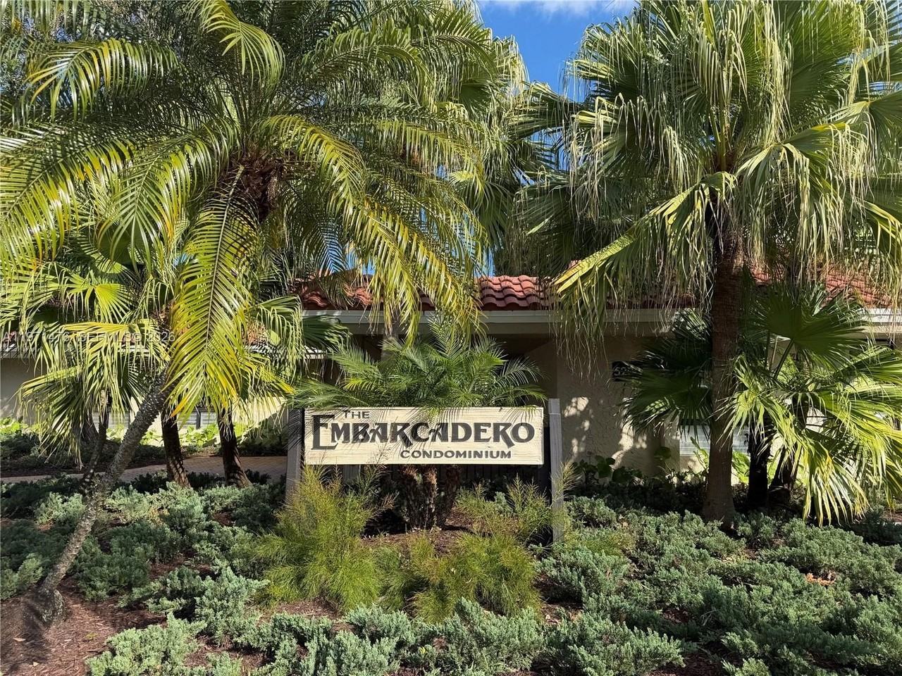 5270 Ne 6th Ave #E29 - Photo 2 of 18