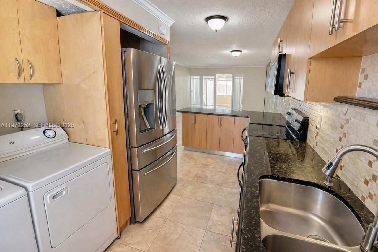 2130 Sw 122nd Ct #NA - Photo 3 of 14