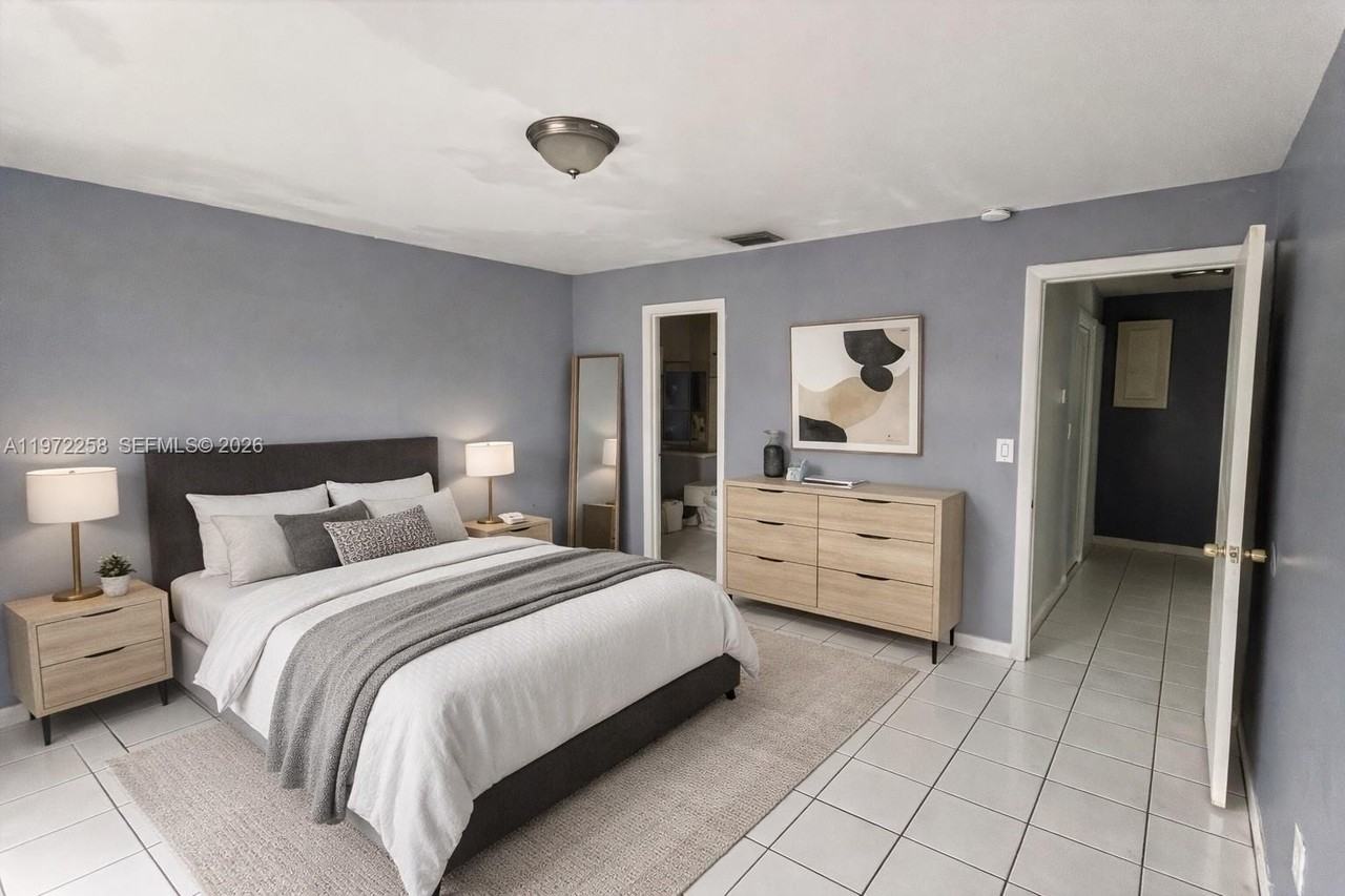 10900 Nw 7th St #101 - Photo 7 of 10