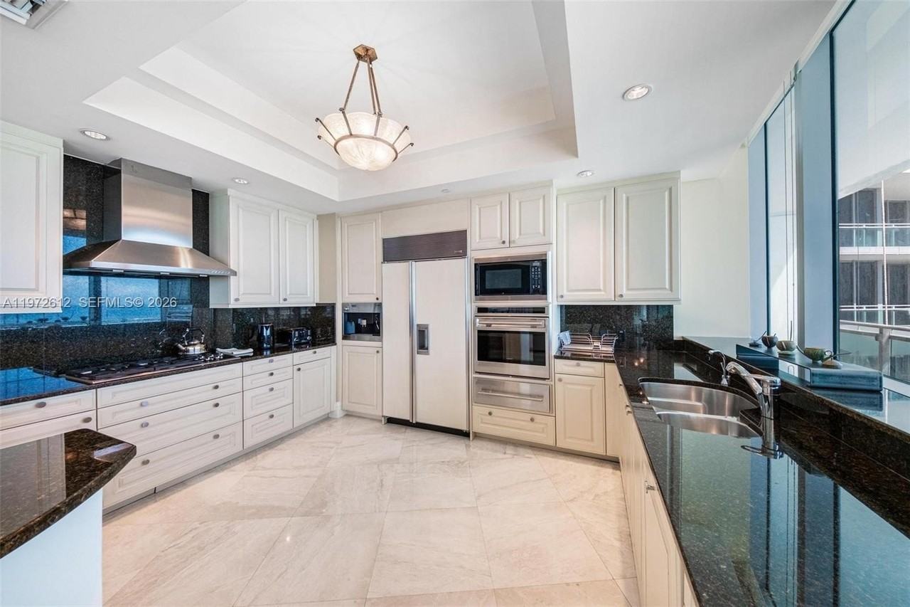 10295 Collins Ave #1502 - Photo 4 of 17