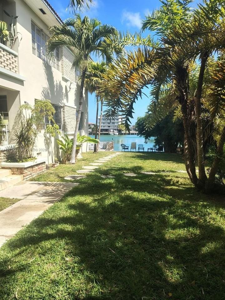 7921 West Dr #2 - Photo 7 of 8