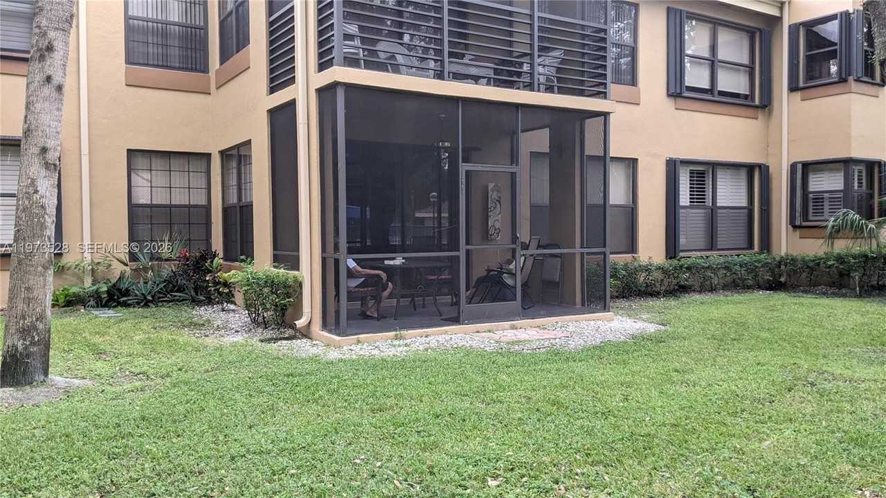 15509 Miami Lakeway N #102 - Photo 2 of 32