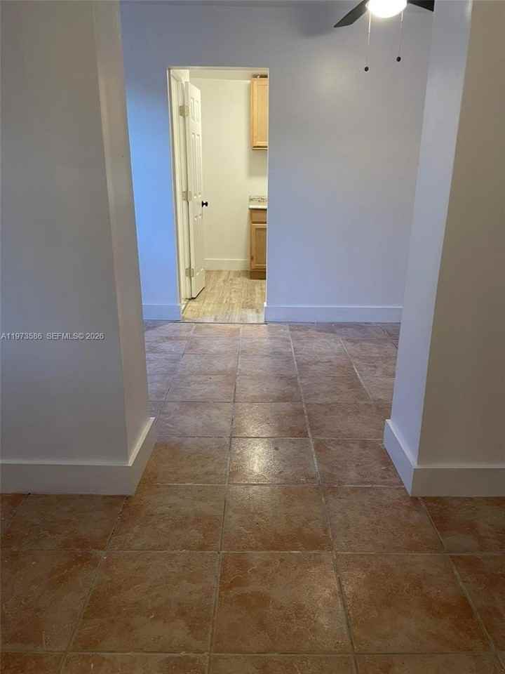 746 Ne 80th St #E2 - Photo 5 of 9