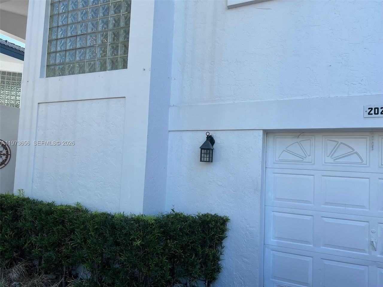 202 Ne 211th Ter #202 - Photo 6 of 38